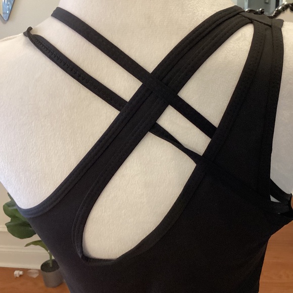 STRAPPY BACK CROP TOP - Picture 5 of 5